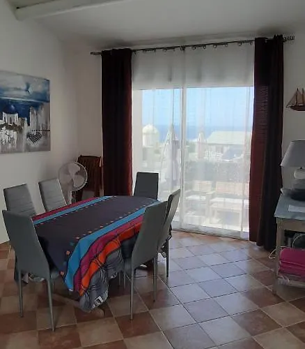 Porteo - Les Terrasses Du Port Vila