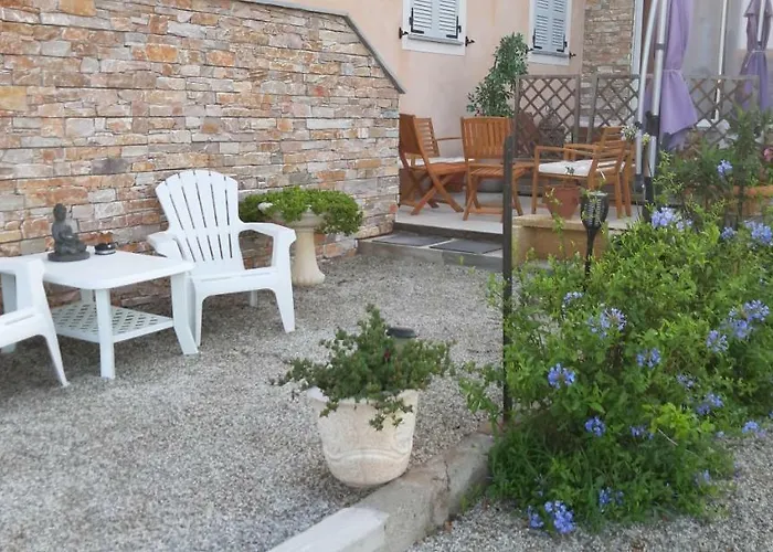 Porteo - Les Terrasses Du Port * Centuri